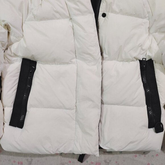 Canada Goose White Hooded Down Jacket - Picture 7 of 14